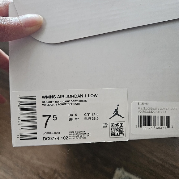 Jordan 1 Lows (Dark grey/navy/sail) Size 7.5 W - Picture 6 of 6